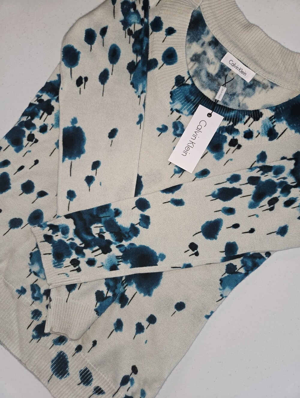 Calvin Klein Cream & Teal Abstract Print Long Sleeve Crew Neck Sweater Small NWT
